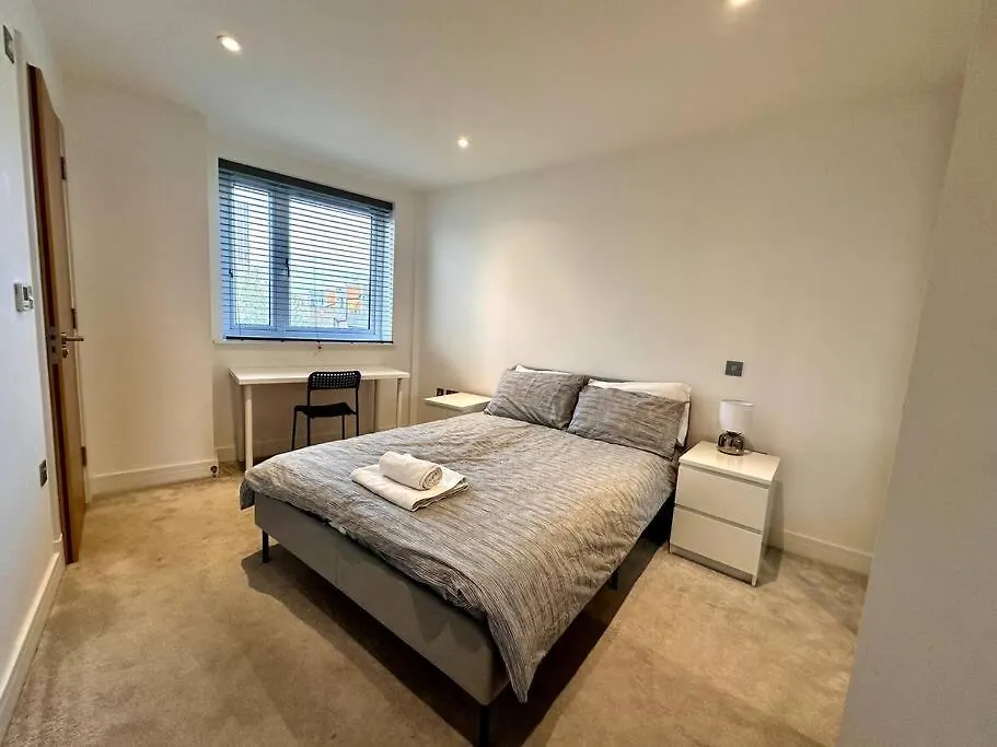 Royal London Gateway Apartment 0*,  United Kingdom